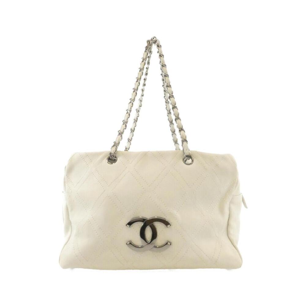 Chanel 32455 Shoulder Bag